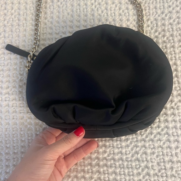 Kate Spade black crossbody shoulder bag MINT CONDITION - Picture 4 of 6